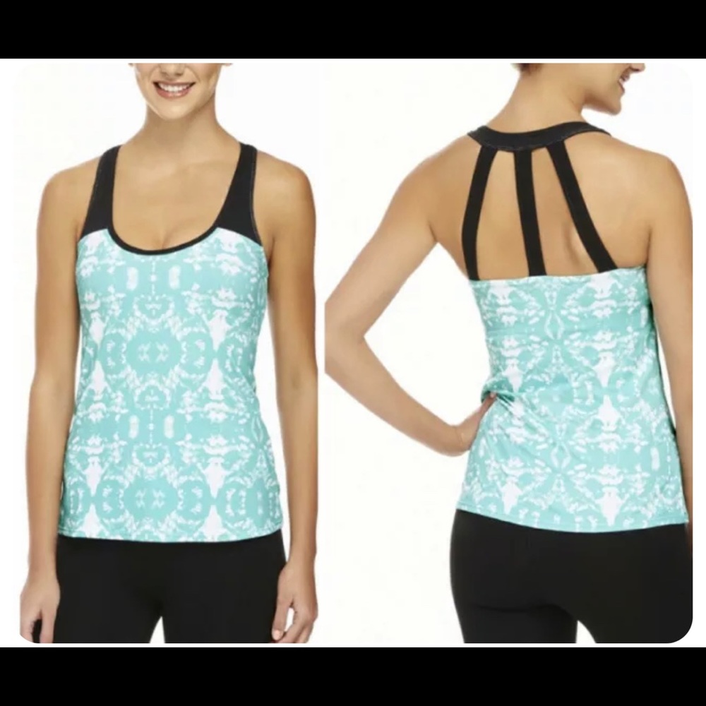 Fabletics Zion Tank Green Tie Dye Built in Bra NWT Size S/6
